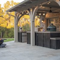 Outdoor-Fire-Kitchen